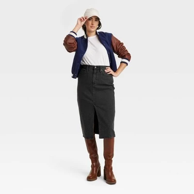 Women's High-Rise Denim Midi Skirt - Universal Thread™ Light Wash 4 Women's High-Rise Denim Midi Skirt - Universal Thread™ Light Wash - Image 2