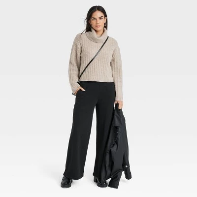 Women's High-Rise Wide Leg Sweatpants - Universal Thread™ Gray 4 Women's High-Rise Wide Leg Sweatpants - Universal Thread™ Gray - Image 2