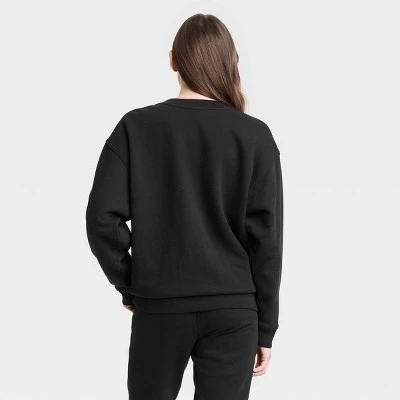 Women's Oversized Crewneck Sweatshirt - Universal Thread™ Gray 3 Women's Oversized Crewneck Sweatshirt - Universal Thread™ Gray