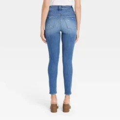 Women's High-Rise Distressed Skinny Jeans - Universal Thread™ Medium Wash 00