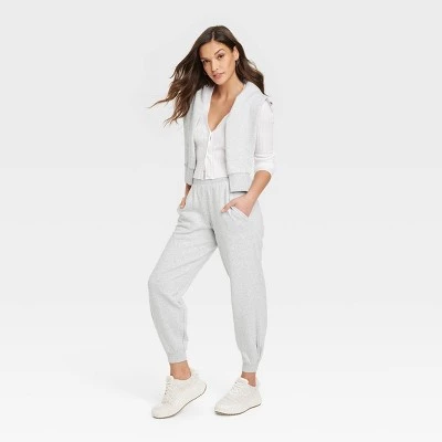 Women's Mid-Rise Sweatpants - Universal Thread™ White 4 Women's Mid-Rise Sweatpants - Universal Thread™ White - Image 2