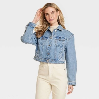 Women's Cropped Denim Jacket - Universal Thread™ Medium Wash 6 Women's Cropped Denim Jacket - Universal Thread™ Medium Wash - Image 4