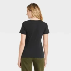 Women's Slim Fit Sensory Friendly Fitted Crew Short Sleeve T-Shirt - Universal Thread™ White